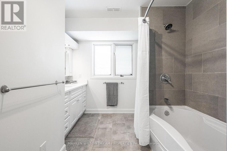 28783066/3-east-healey-avenue/stittsville-south/ottawa/ontario/K2S1J9_35