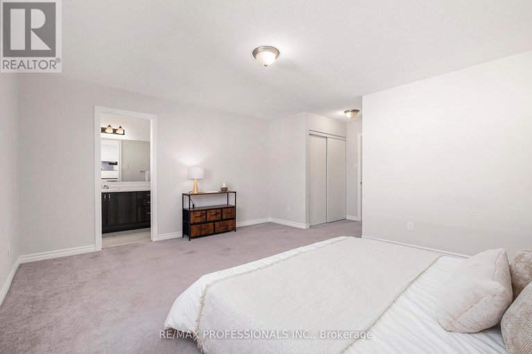 29047343/2241-watercolours-way/half-moon-bay/ottawa/ontario/K2J6R2_13