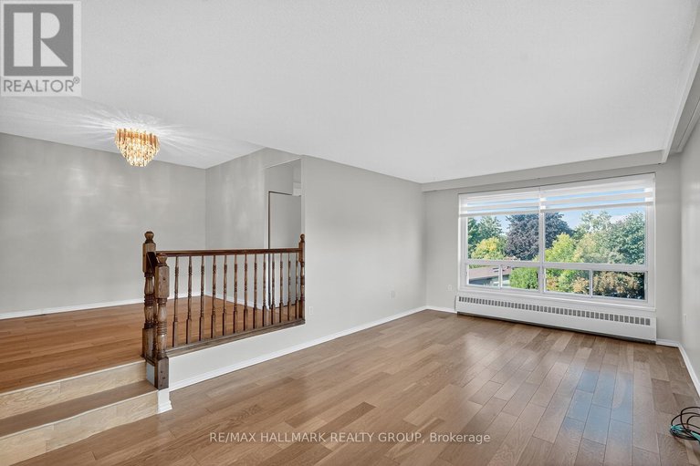 28916284/304-915-elmsmere-road/beacon-hill-south/ottawa/ontario/K1J8H8_21