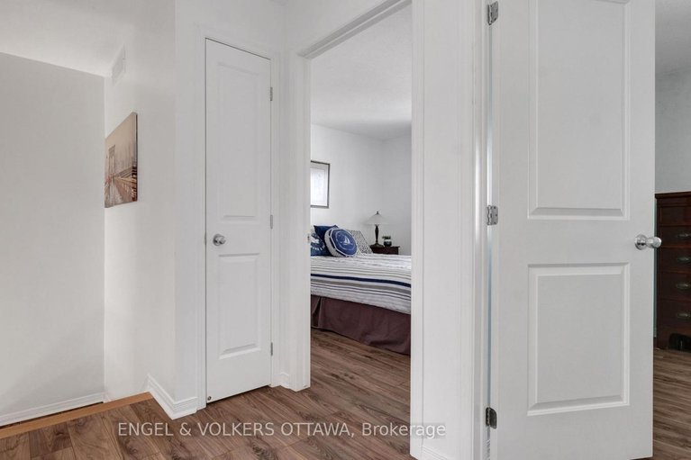 29583335/505-burleigh-private/cyrville/ottawa/ontario/K1J1J9_24