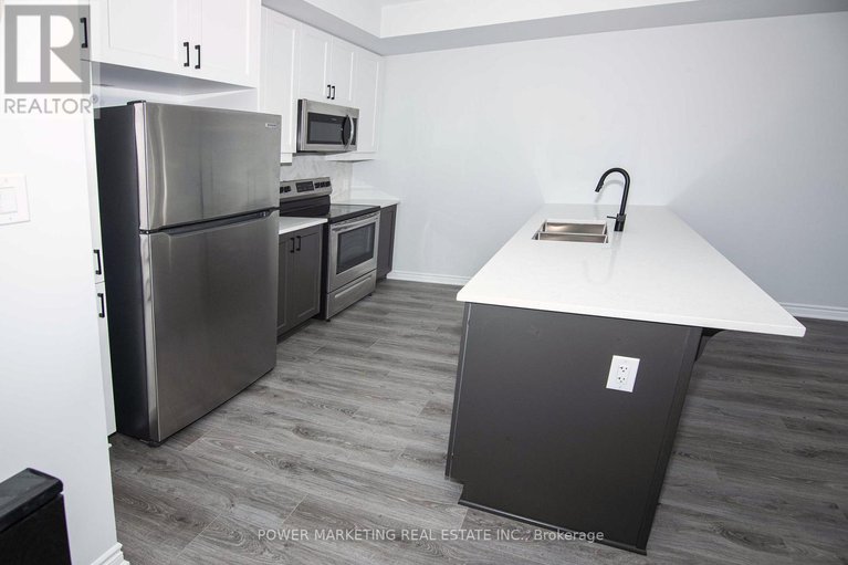 28758018/533-takamose-private/cfb-rockcliffe-and-area/ottawa/ontario/K1K5A5_4