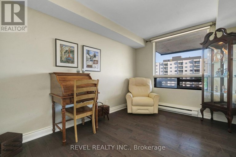 29566268/1403-20-the-driveway-drive/ottawa-centregolden-triangle/ottawa/ontario/K2P1C8_20