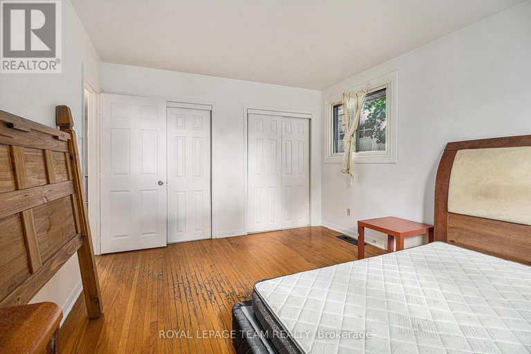 28892942/1285-fellows-road/parkway-park/ottawa/ontario/K2C2V8_12