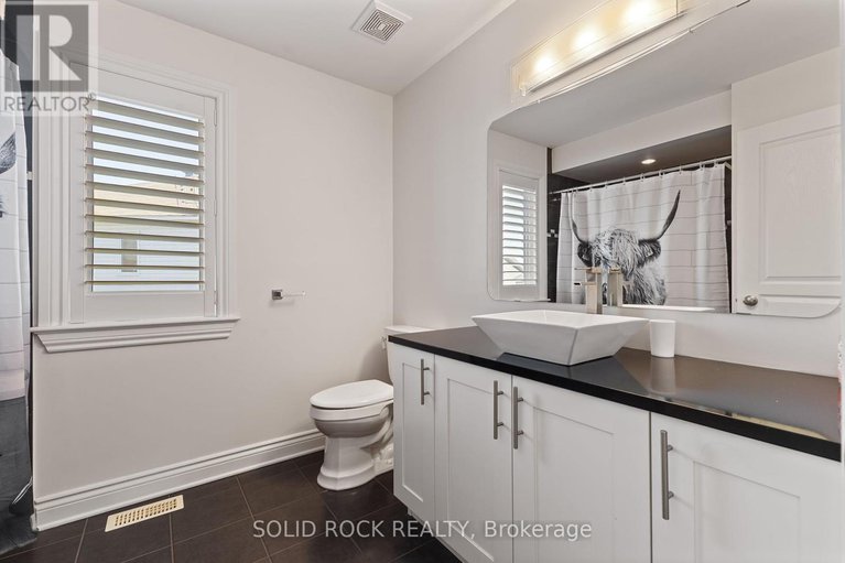 28253564/422-mercury-street-e/town-of-rockland/clarence-rockland/ontario/K4K0G8_20