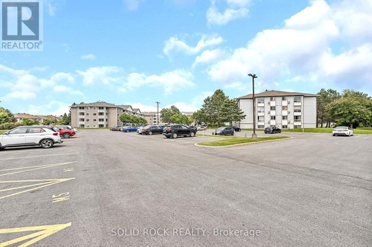 28589611/124-316-lorry-greenberg-drive/hunt-club-parkgreenboro/ottawa/ontario/K1T2P4_18