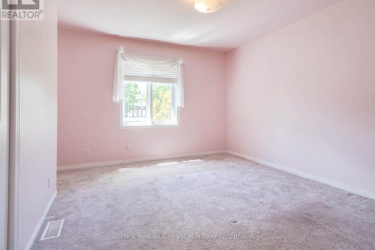 28708215/53-sandfield-avenue-n/alexandria/north-glengarry/ontario/K0C1A0_16