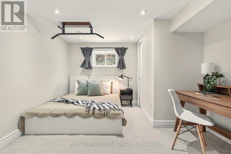 29630933/1314-randall-avenue/alta-vista/ottawa/ontario/K1H7R1_24