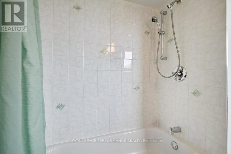 29678423/2218-aster-street/urbandale-acres/ottawa/ontario/K1H6R6_29