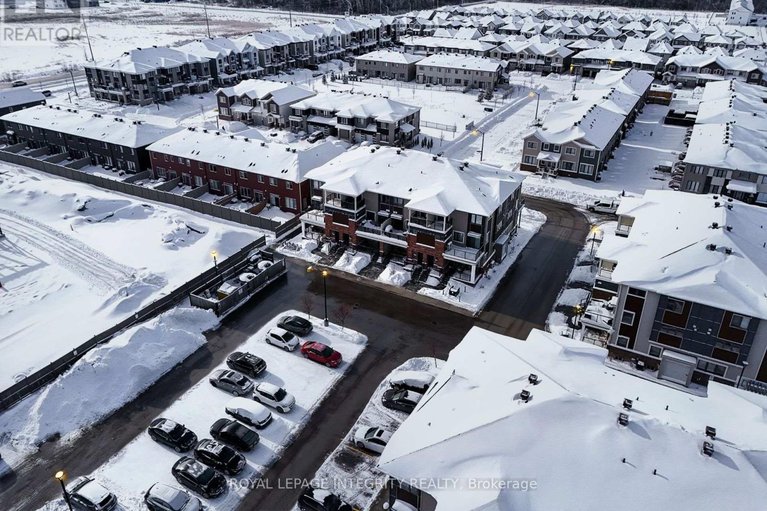 29324940/78-lyrid-private/half-moon-bay/ottawa/ontario/K2J6N3_43