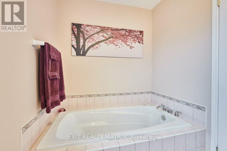 29619267/4717-mcneely-road/sarsfieldbearbrook/ottawa/ontario/K4B0J2_25