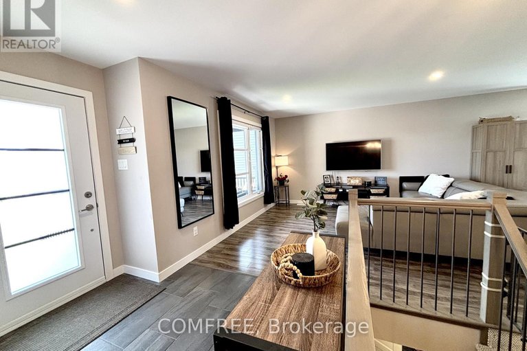 28488844/208-filion-street/embrun/russell/ontario/K0A1W0_4