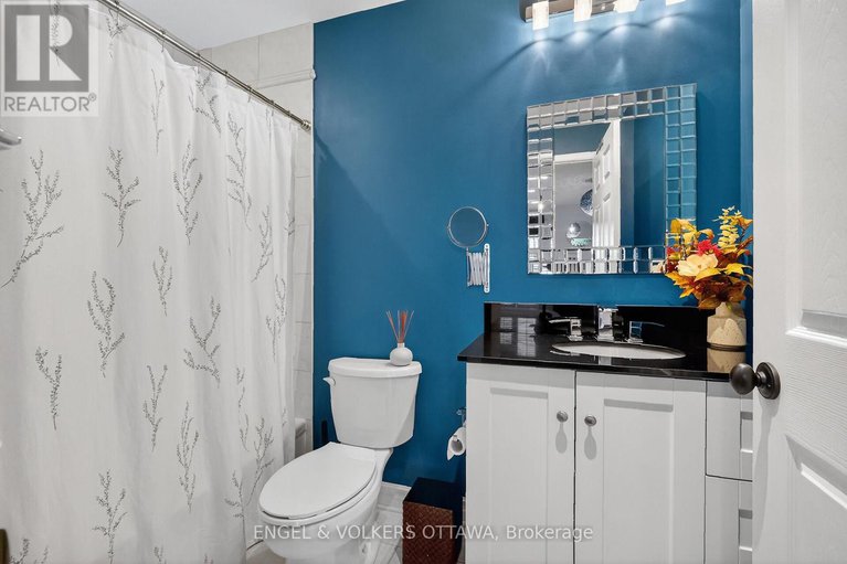 29238292/c8-111-echo-drive-w/ottawa-east/ottawa/ontario/K1S5K8_31