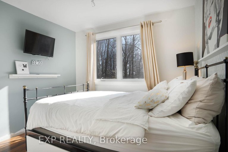28293980/17-chesswood-court/pineglencountry-place/ottawa/ontario/K2E7E3_24