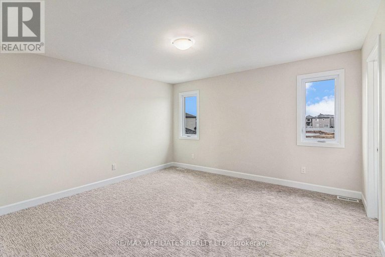 28906373/615-geneva-crescent/embrun/russell/ontario/K0A1W0_10