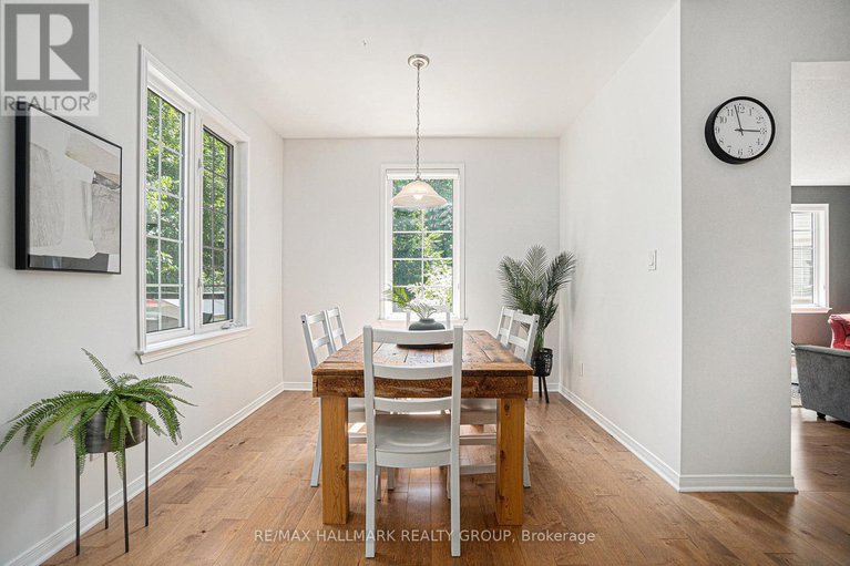 28541675/144-culloden-crescent/stonebridge/ottawa/ontario/K2J5M8_12