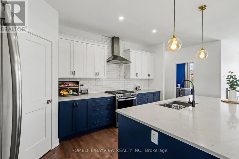 29633587/315-autumn-meadow-way/north-gower/ottawa/ontario/K0A2T0_12