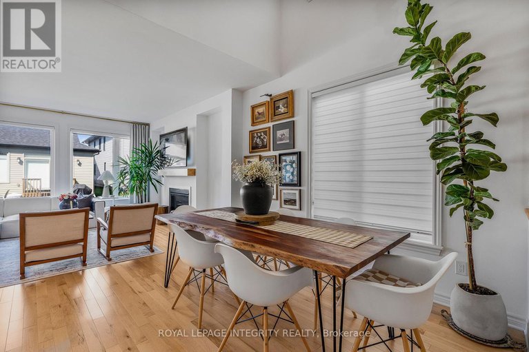 28914431/181-crevasse-road/mer-bleuebradley-estatesanderson-park/ottawa/ontario/K1W0H8_9