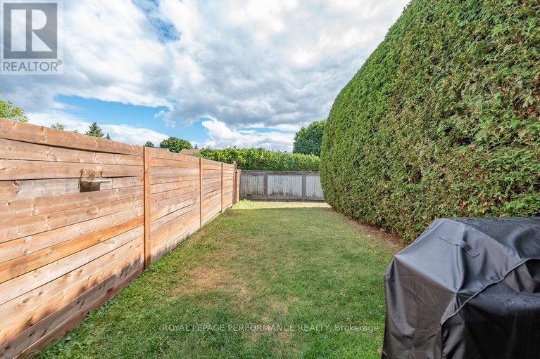 28795848/1649-greywood-drive/chateauneuf/ottawa/ontario/K1C7L9_30