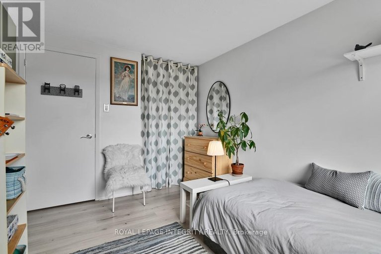 29570125/430-sandhamn-private/hunt-club-parkgreenboro/ottawa/ontario/K1T2Z1_10