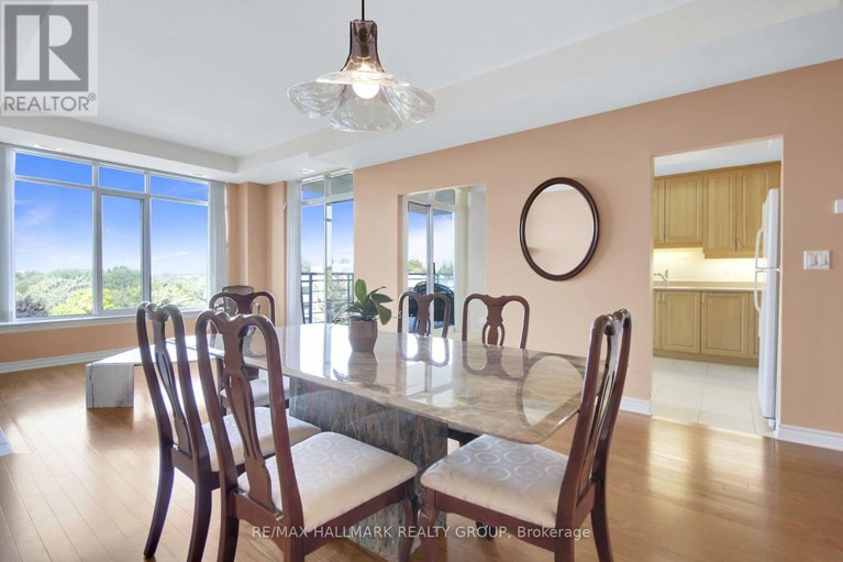 28856481/608-136-darlington-private/hunt-clubwestern-community/ottawa/ontario/K1V0X6_9