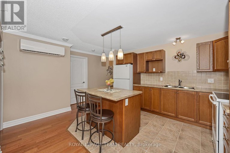28708975/202-2-warner-street/village-of-russell/russell/ontario/K4R0B4_10
