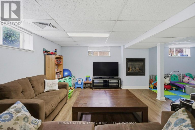 29603984/36-maple-street/ingleside/south-stormont/ontario/K0C1P0_22