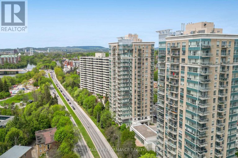 27930686/1807-70-landry-street/vanier/ottawa/ontario/K1L0A8_2