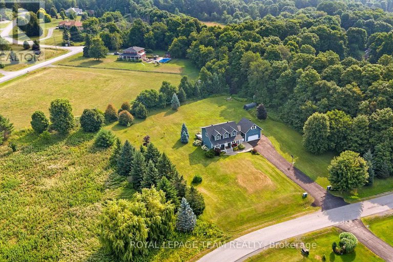 29017934/117-lady-lochead-lane/huntley-ward-south-east/ottawa/ontario/K0A1L0_31