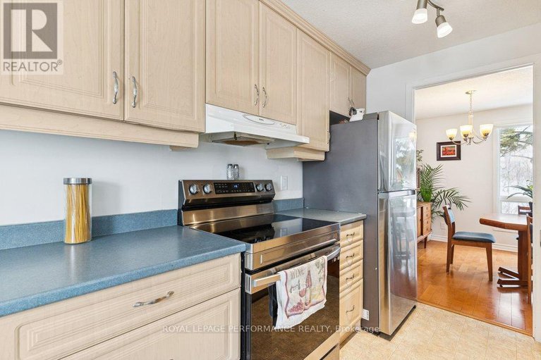 29402073/48-423c-woodfield-drive/tanglewood/ottawa/ontario/K2G4B7_9