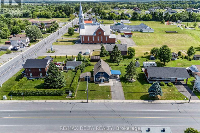 28537132/894-lacroix/clarencerockland-twp/clarence-rockland/ontario/K0A2A0_31