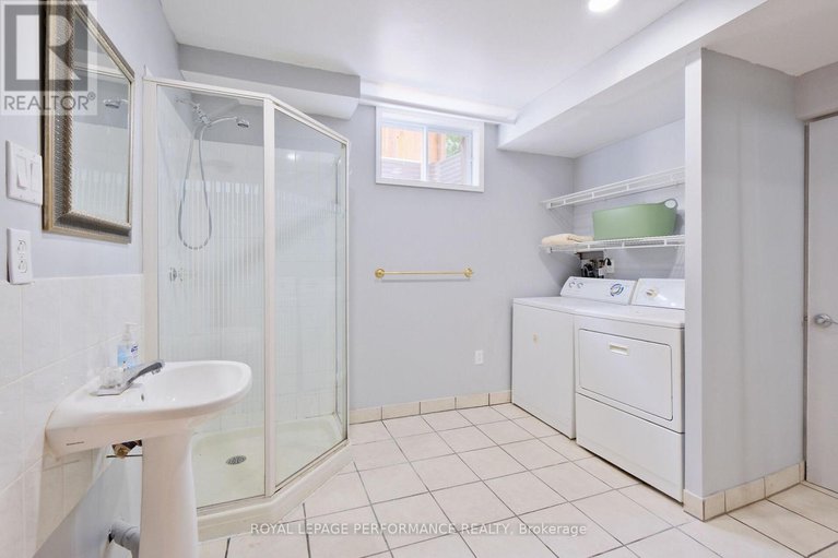 28506463/181-northwestern-avenue/ottawa-westtunneys-pasture/ottawa/ontario/K1Y0M1_24