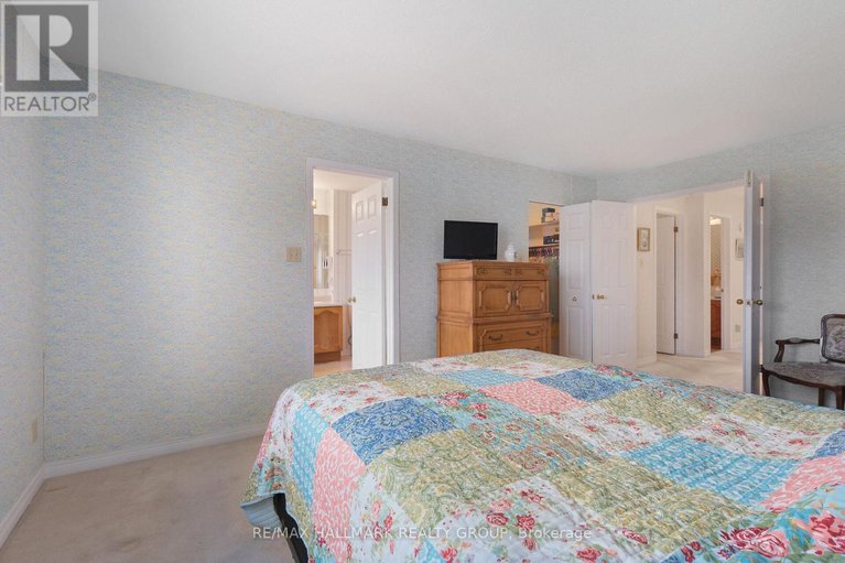 29650530/175-dunbarton-court/cardinal-glen/ottawa/ontario/K1K4L7_25