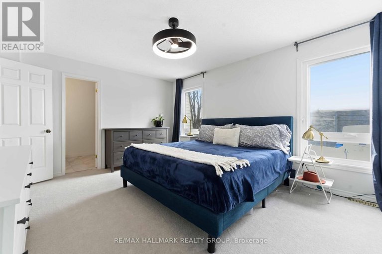 29416522/1091-burgundy-lane/convent-glen/ottawa/ontario/K1C2M9_21