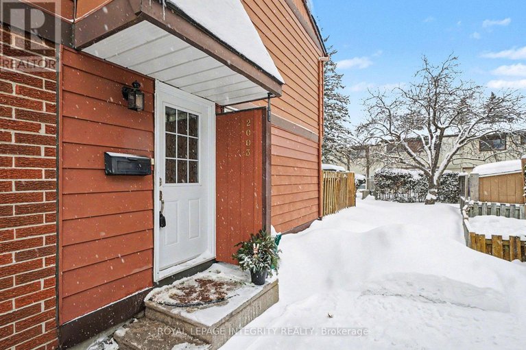 29296449/61-2003-falkirk-crescent/blackburn-hamlet-south/ottawa/ontario/K1B4Y8_3