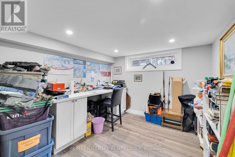 28989053/118-queensline-drive/bruce-farmgraham-parkqualicumbellands/ottawa/ontario/K2H7J5_43