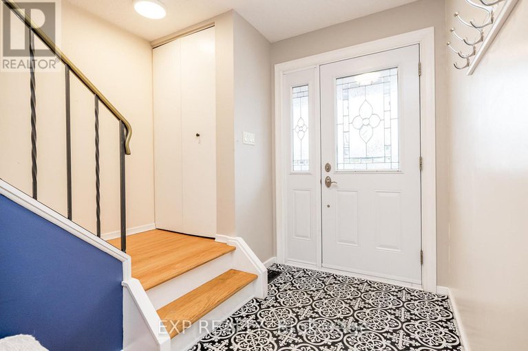 29137986/130-banning-road/glencairnhazeldean/ottawa/ontario/K2L1C4_4