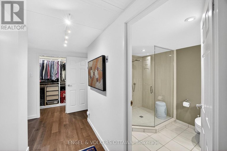 29267710/2404-160-george-street/lower-townbyward-market/ottawa/ontario/K1N9M2_37