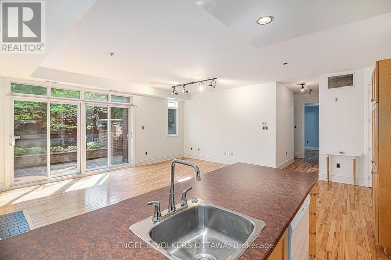 28468032/104-400-mcleod-street/ottawa-centre/ottawa/ontario/K2P1A6_9