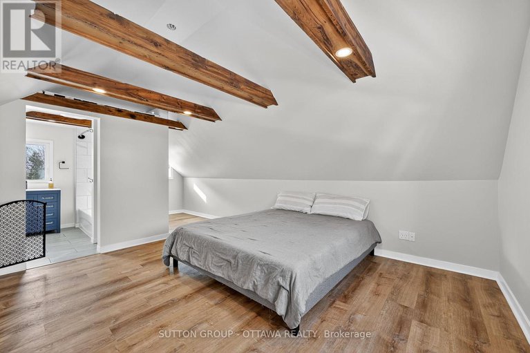 29102414/532-st-jean-street/town-of-rockland/clarence-rockland/ontario/K4K1K6_26