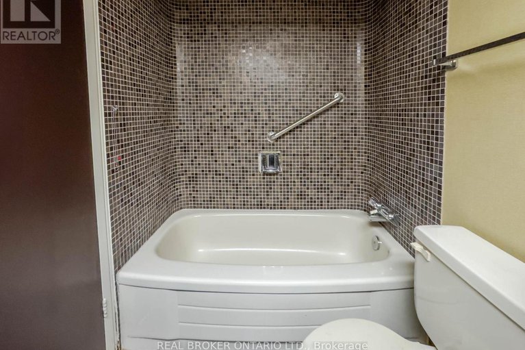 28808576/1402-151-bay-street/ottawa-centre/ottawa/ontario/K1R7T2_27