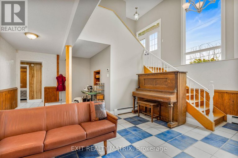 28913280/1895-clark-road/clarencerockland-twp/clarence-rockland/ontario/K4K1K7_21