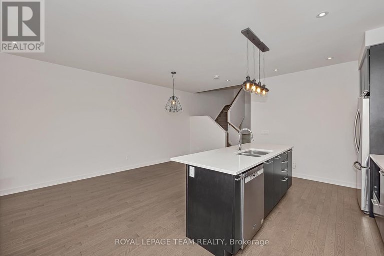 28811233/522-borbridge-avenue/riverside-southgloucester-glen/ottawa/ontario/K4M0H9_18