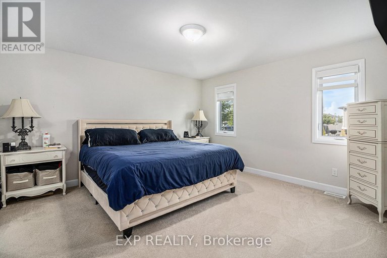 28752697/701-azure-street/russell-twp/russell/ontario/K4R0E5_15