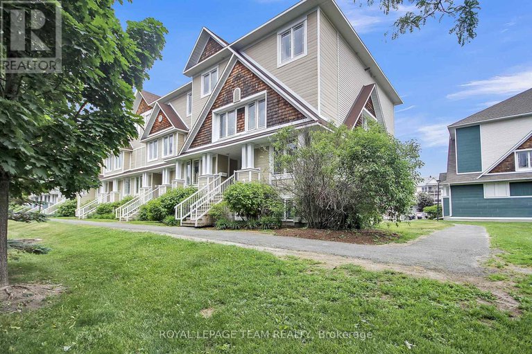 28522795/16-414-hillsboro-private/emerald-meadowstrailwest/ottawa/ontario/K2M3A8_5