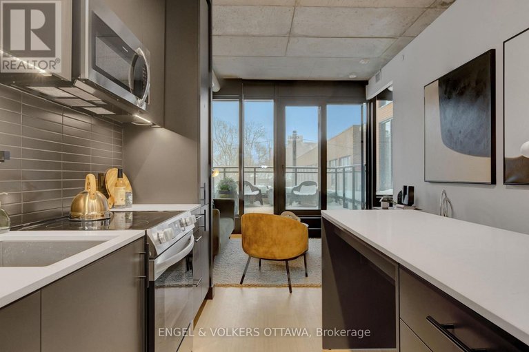 29437309/217-10-james-street/ottawa-centre/ottawa/ontario/K2P1T2_13