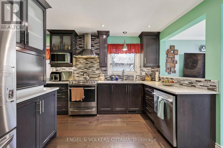 29641181/425-tanager-bay/chatelaine-village/ottawa/ontario/K1E2Z7_12