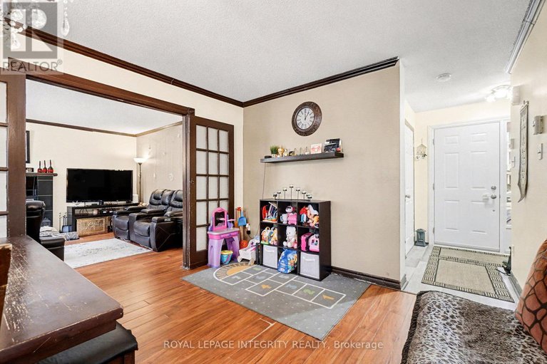 29172010/49-128-rushford-private/hunt-club-parkgreenboro/ottawa/ontario/K1T3C5_5