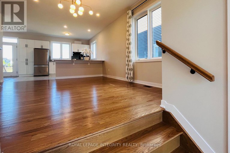 28795491/324-canadensis-lane/half-moon-bay/ottawa/ontario/K2J6X8_4
