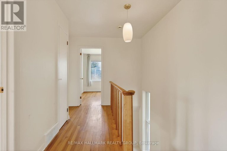29680907/570-minto-place/rockcliffe/ottawa/ontario/K1M0A8_33