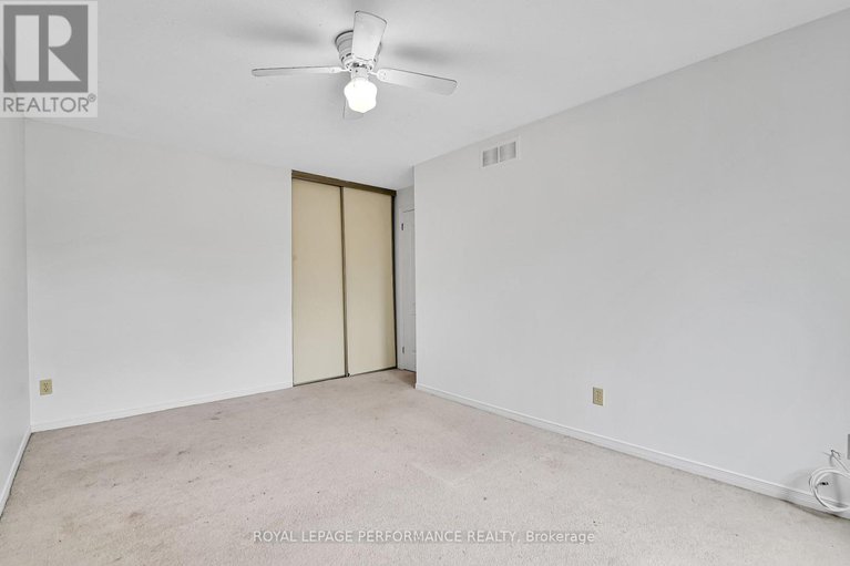 28371665/17-1838-summerfields-crescent/chapel-hill/ottawa/ontario/K1C7B7_28